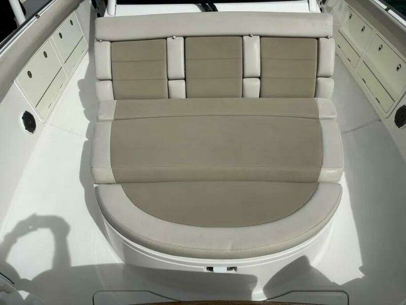 42ft Boston Whaler Yacht For Sale