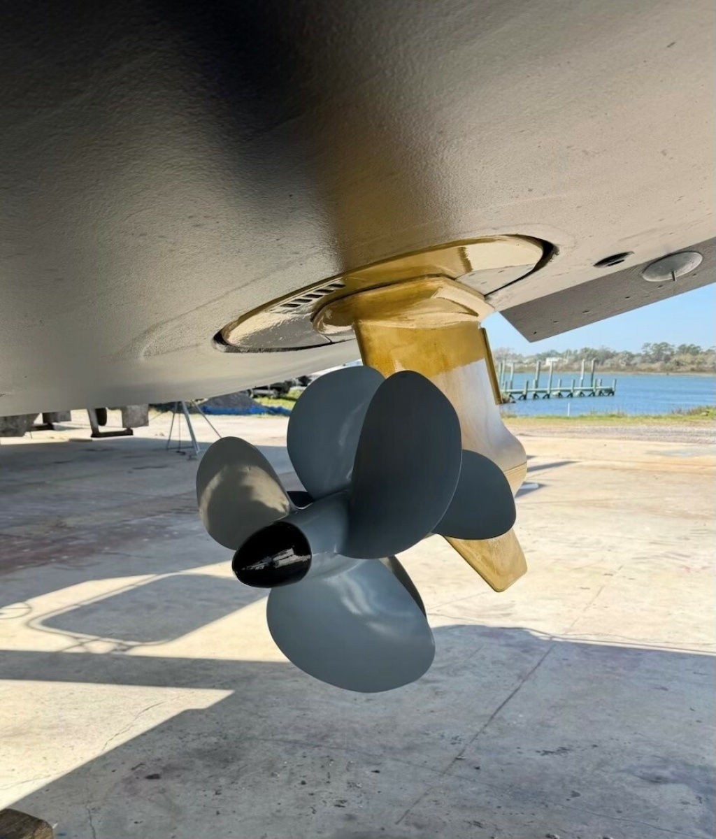 2009 Regal 5260 Sport Coupe