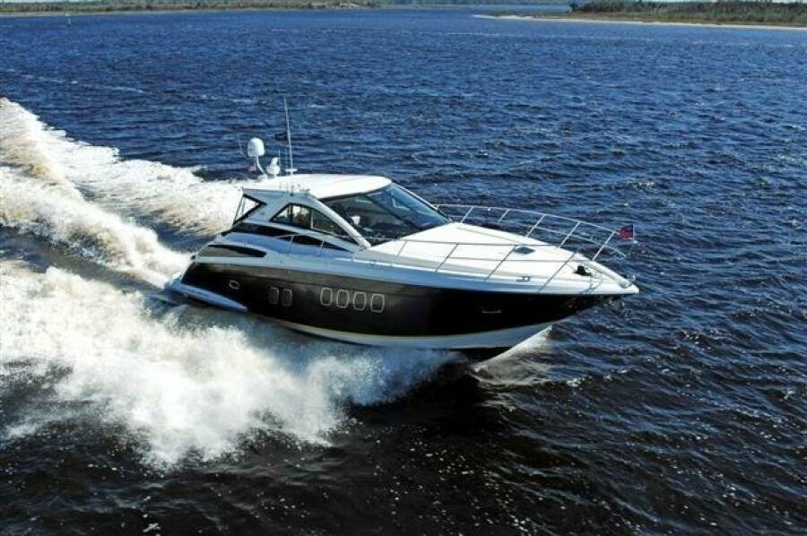Photo of 2009 Regal 52'