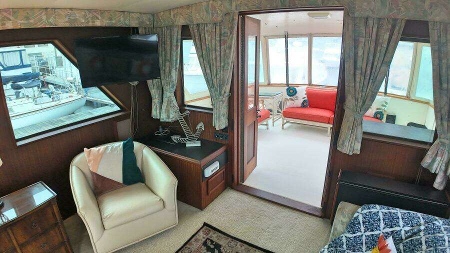 Hooch 53ft Hatteras Yacht For Sale