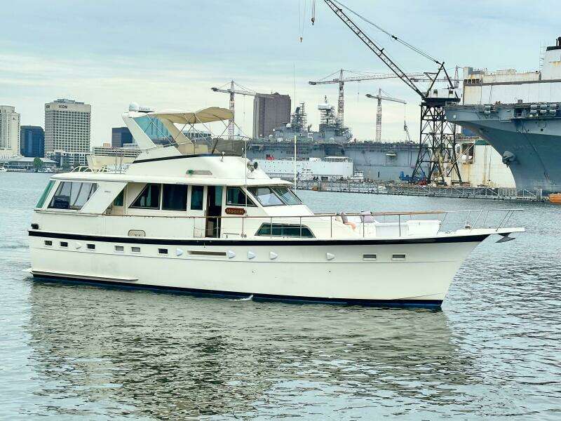 Hooch 53ft Hatteras Yacht For Sale