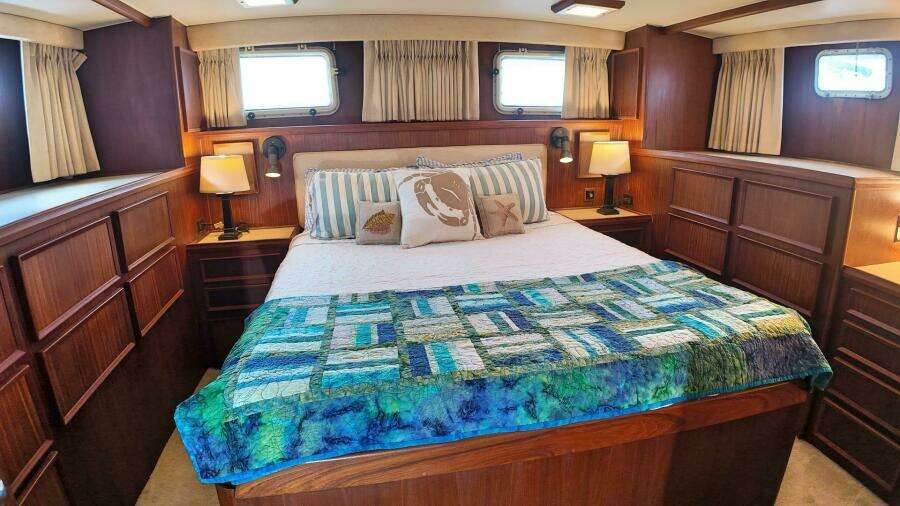 Hooch 53ft Hatteras Yacht For Sale