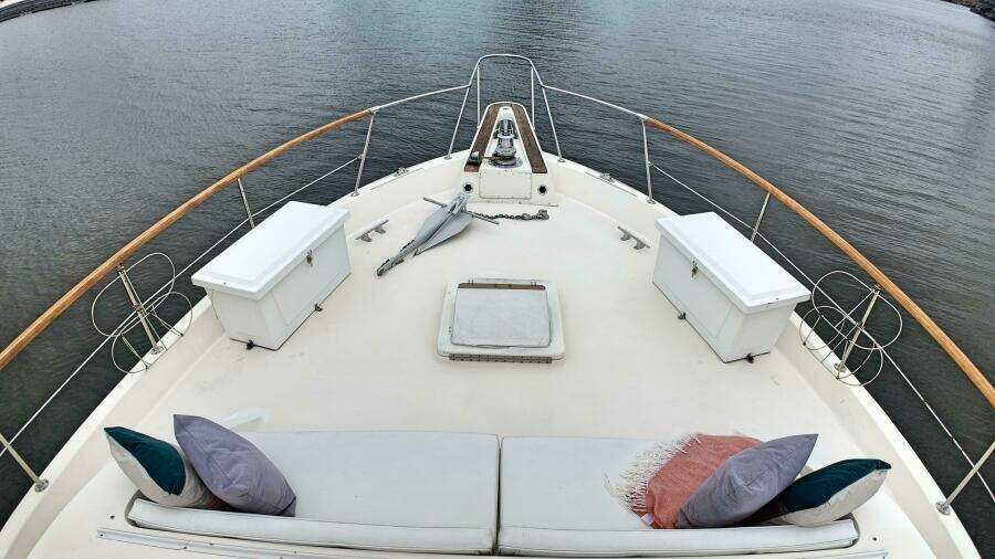 Hooch 53ft Hatteras Yacht For Sale