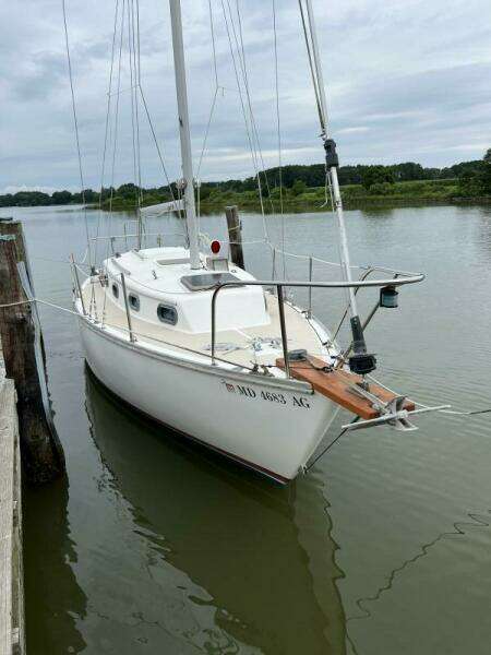 28ft Cape Dory Yacht For Sale