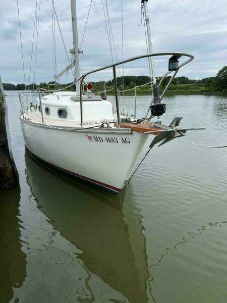 28ft Cape Dory Yacht For Sale