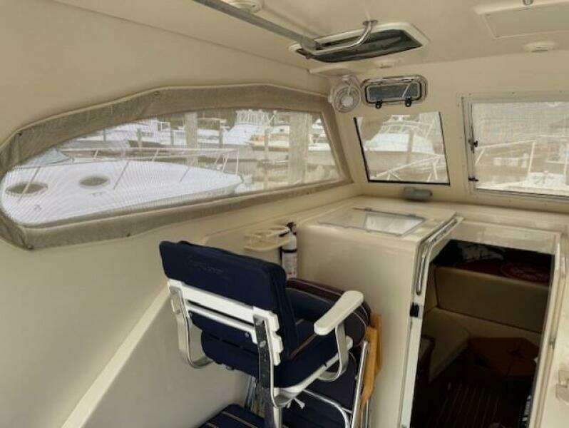 2004 Mainship 