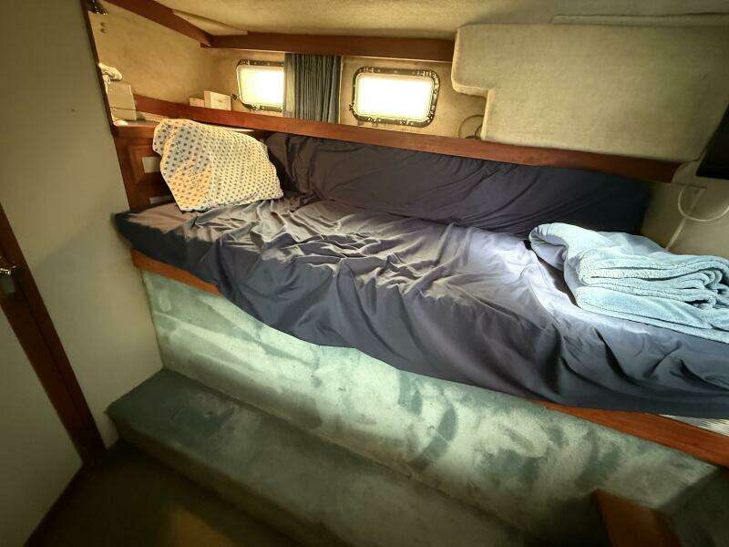 Lily s Pad 32ft Carver Yacht For Sale