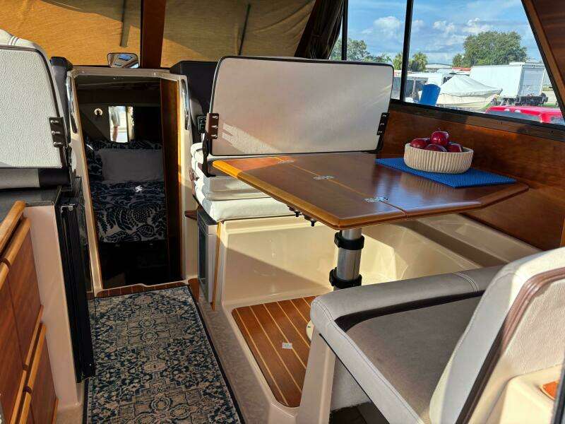 Y Knot 28ft Cutwater Yacht For Sale