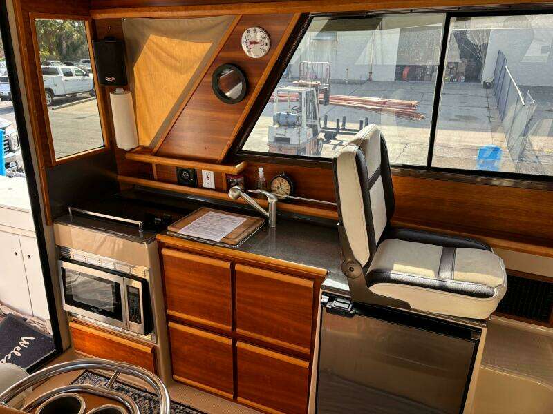 Y Knot 28ft Cutwater Yacht For Sale