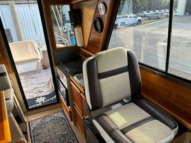 Y Knot 28ft Cutwater Yacht For Sale