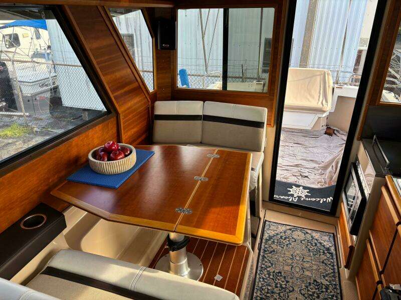 Y Knot 28ft Cutwater Yacht For Sale