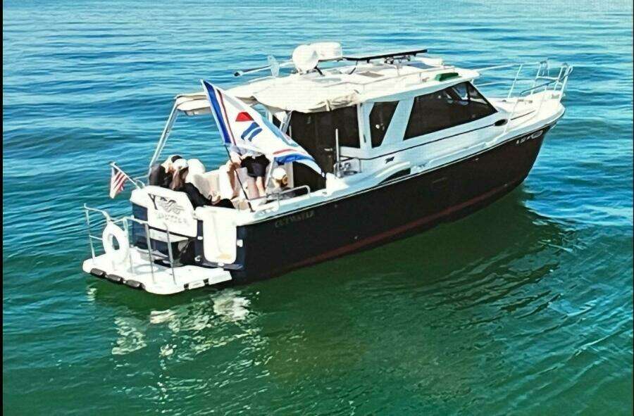Y Knot 28ft Cutwater Yacht For Sale