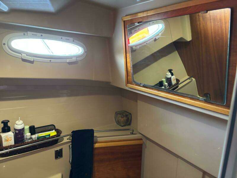 Y Knot 28ft Cutwater Yacht For Sale