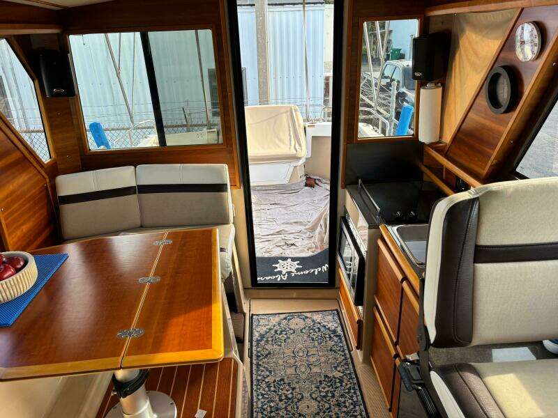 Y Knot 28ft Cutwater Yacht For Sale