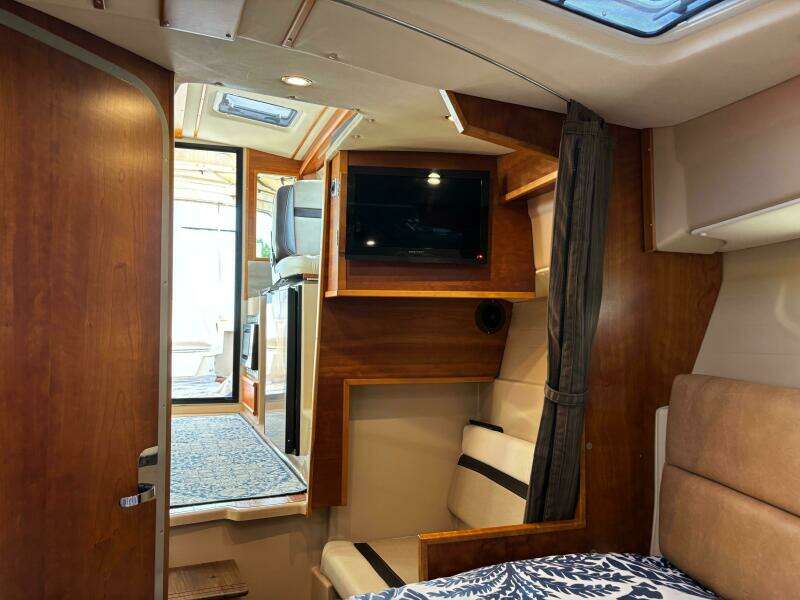 Y Knot 28ft Cutwater Yacht For Sale