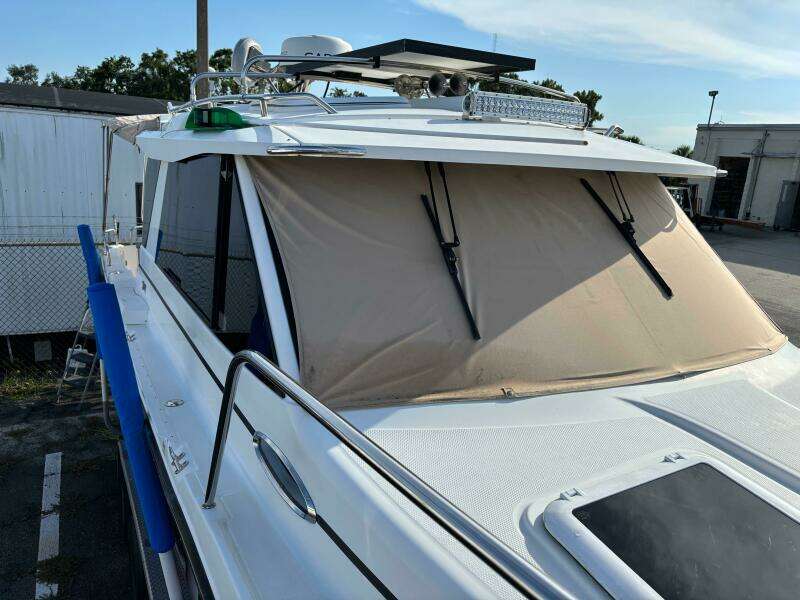 Y Knot 28ft Cutwater Yacht For Sale