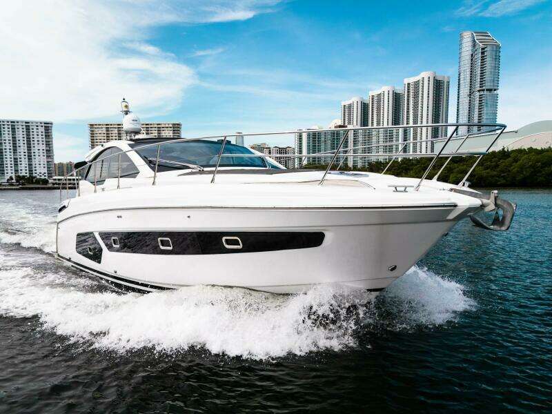 43ft Azimut Yacht For Sale
