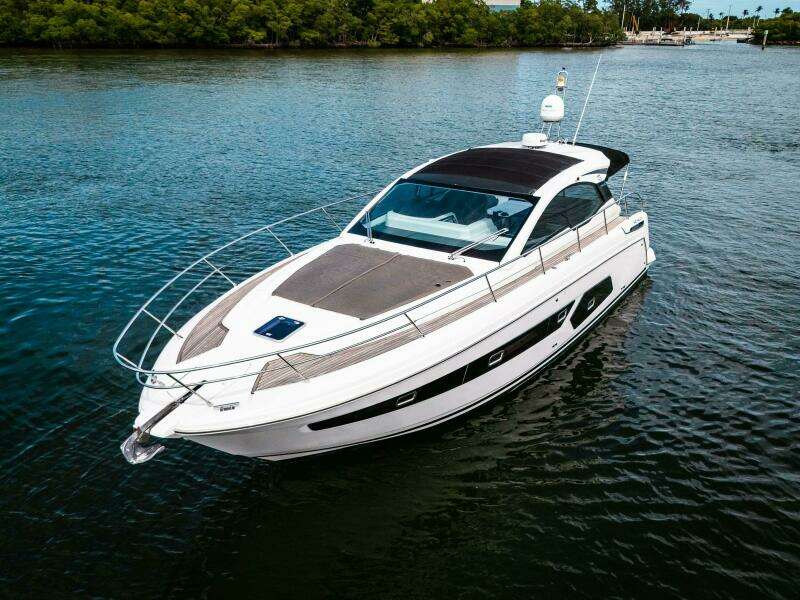43ft Azimut Yacht For Sale