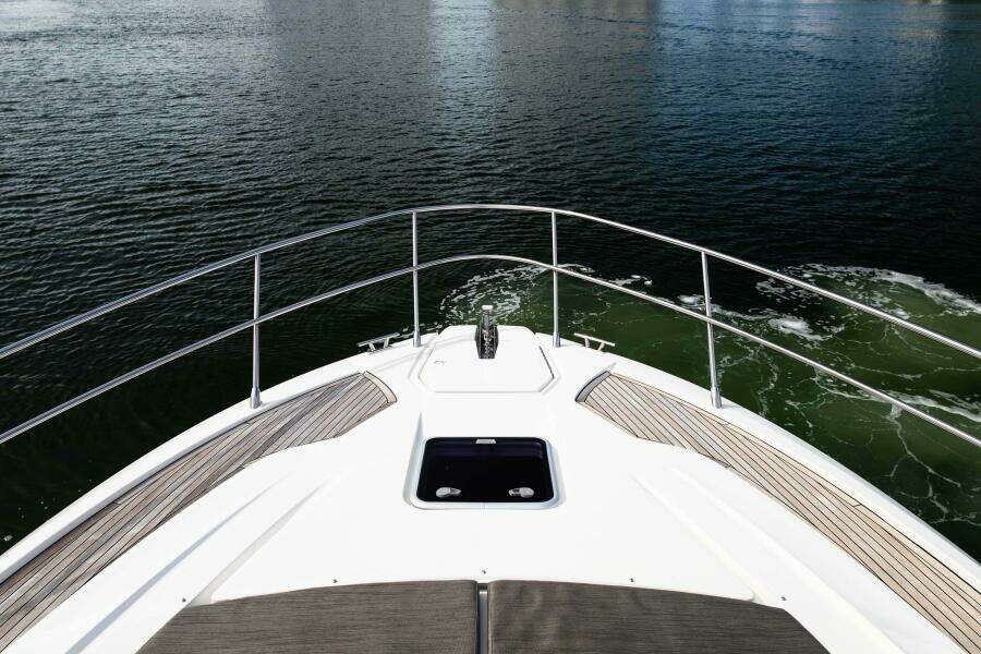 43ft Azimut Yacht For Sale