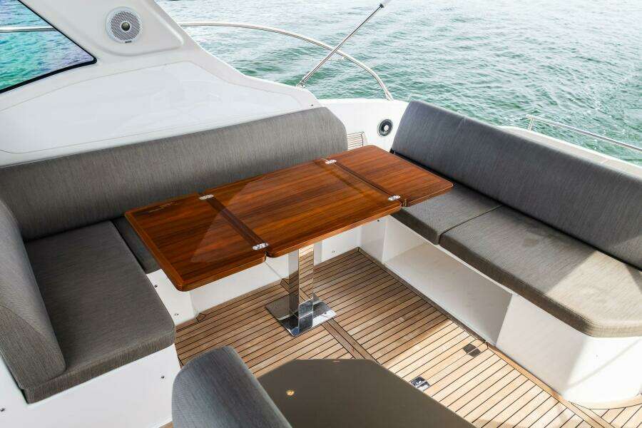 43ft Azimut Yacht For Sale