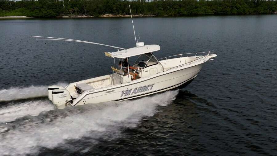 Fin Addict 30ft Pursuit Yacht For Sale