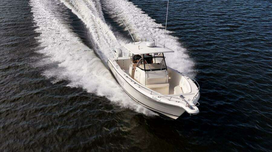 Fin Addict 30ft Pursuit Yacht For Sale