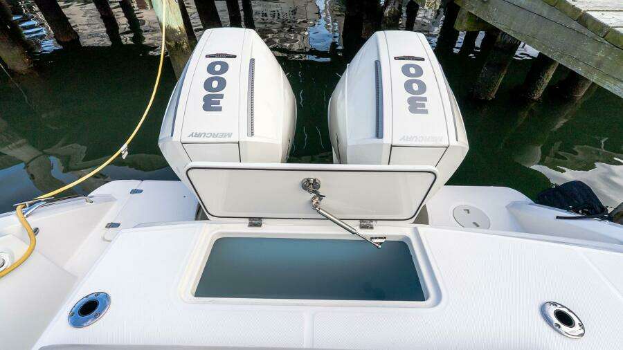 Just Wednesdays 33ft Boston Whaler Yacht For Sale
