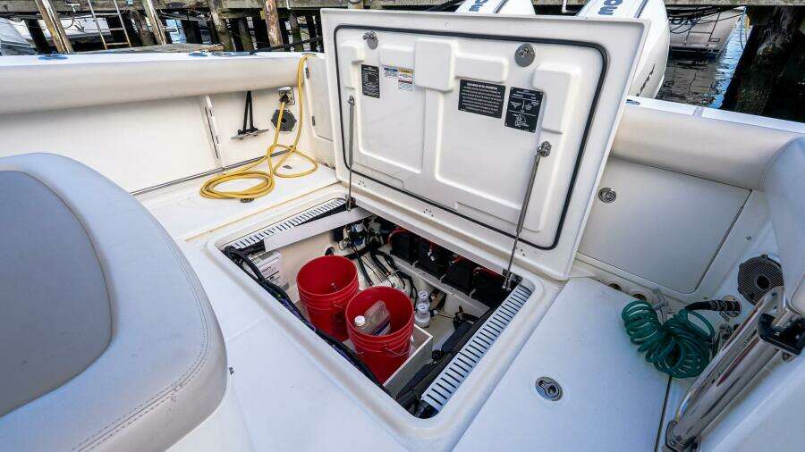 Just Wednesdays 33ft Boston Whaler Yacht For Sale