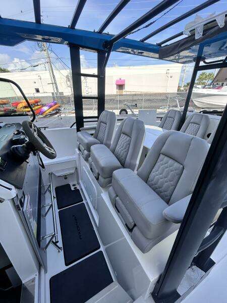 37ft Axopar Yacht For Sale