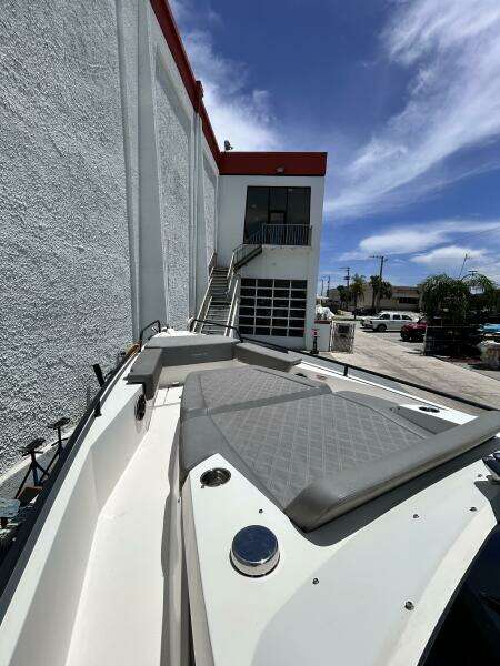 37ft Axopar Yacht For Sale