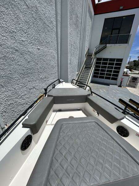 37ft Axopar Yacht For Sale