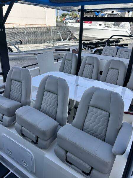 37ft Axopar Yacht For Sale