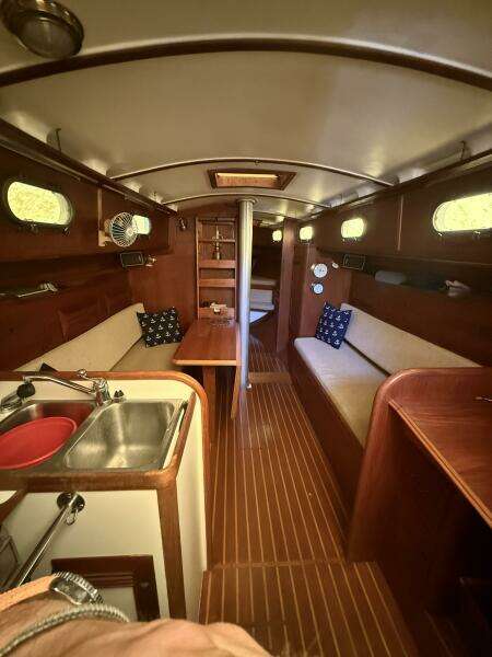 Enchantress 33ft Cape Dory Yacht For Sale
