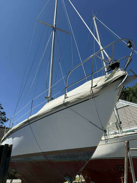 Enchantress 33ft Cape Dory Yacht For Sale