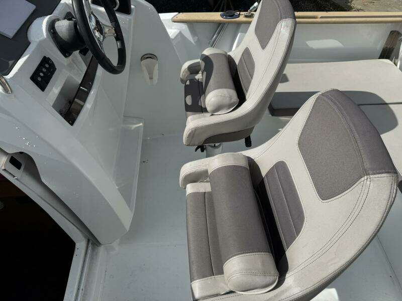 20ft Jeanneau Yacht For Sale