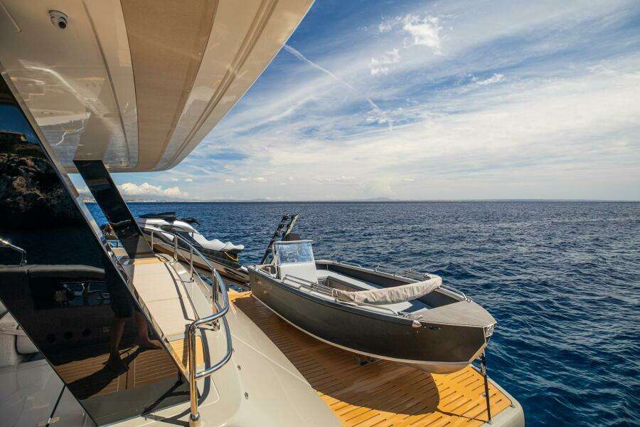 VAHEWA 70ft Sunreef Yacht For Sale