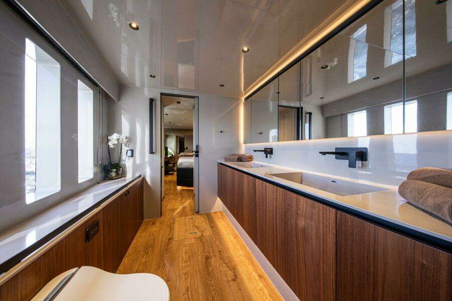 VAHEWA 70ft Sunreef Yacht For Sale