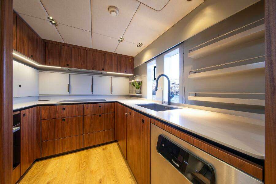 VAHEWA 70ft Sunreef Yacht For Sale