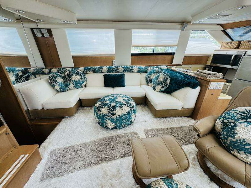 Layla Rose 52ft Hatteras Yacht For Sale