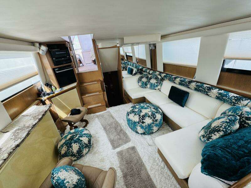 Layla Rose 52ft Hatteras Yacht For Sale