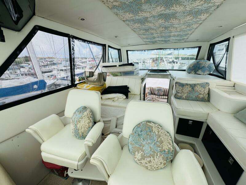 Layla Rose 52ft Hatteras Yacht For Sale
