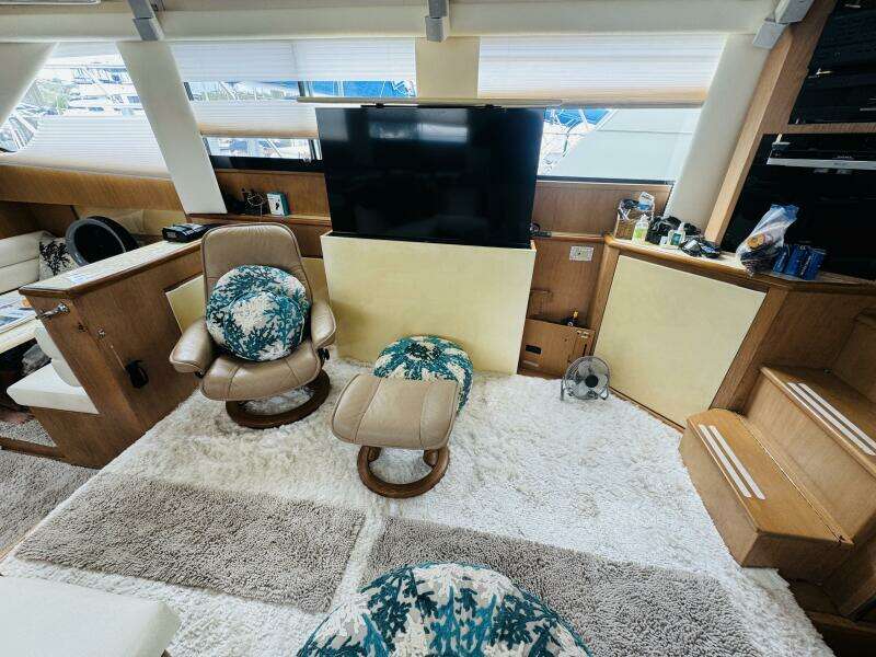 Layla Rose 52ft Hatteras Yacht For Sale