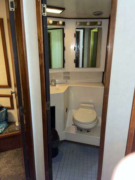 44ft Topaz Yacht For Sale