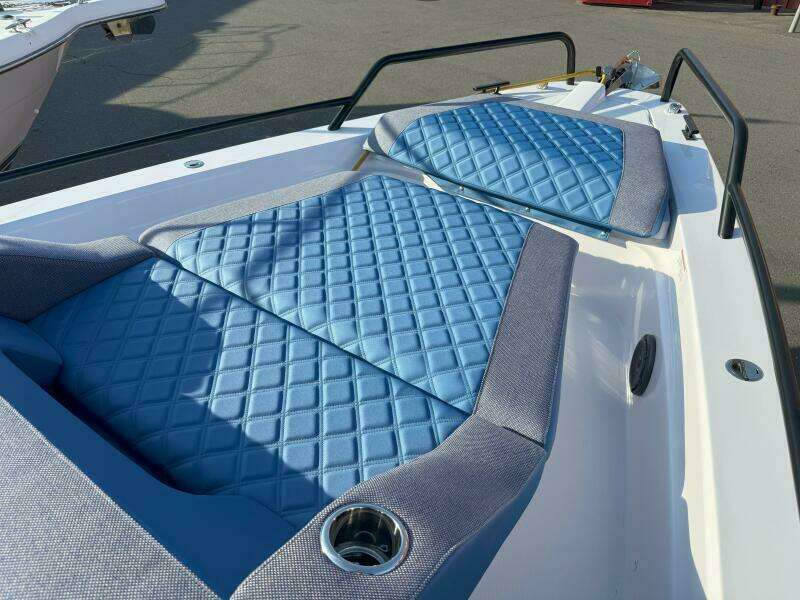 Stock 20 37ft Axopar Yacht For Sale