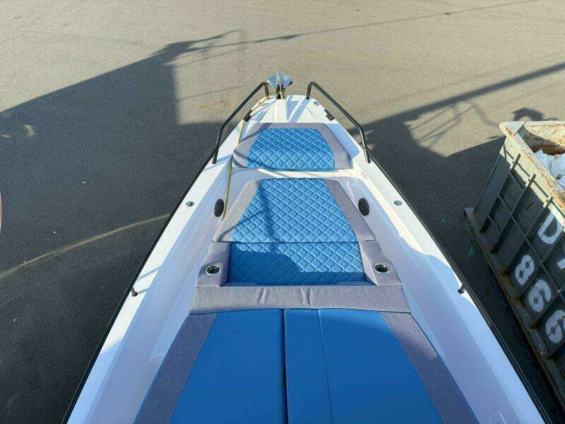 Stock 20 37ft Axopar Yacht For Sale