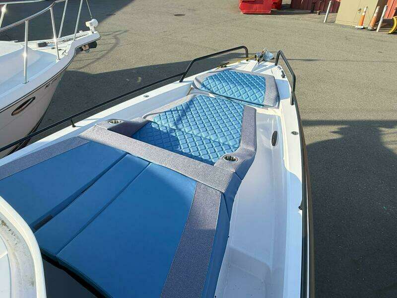 Stock 20 37ft Axopar Yacht For Sale
