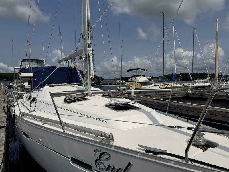 37ft Beneteau Yacht For Sale