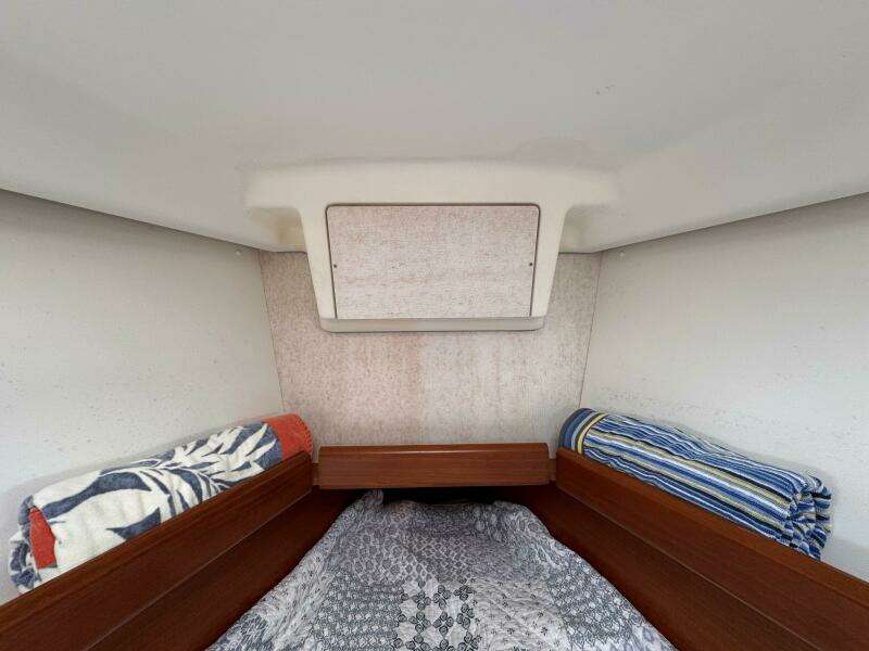 37ft Beneteau Yacht For Sale