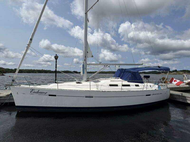 37ft Beneteau Yacht For Sale