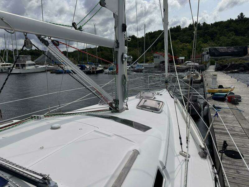 37ft Beneteau Yacht For Sale